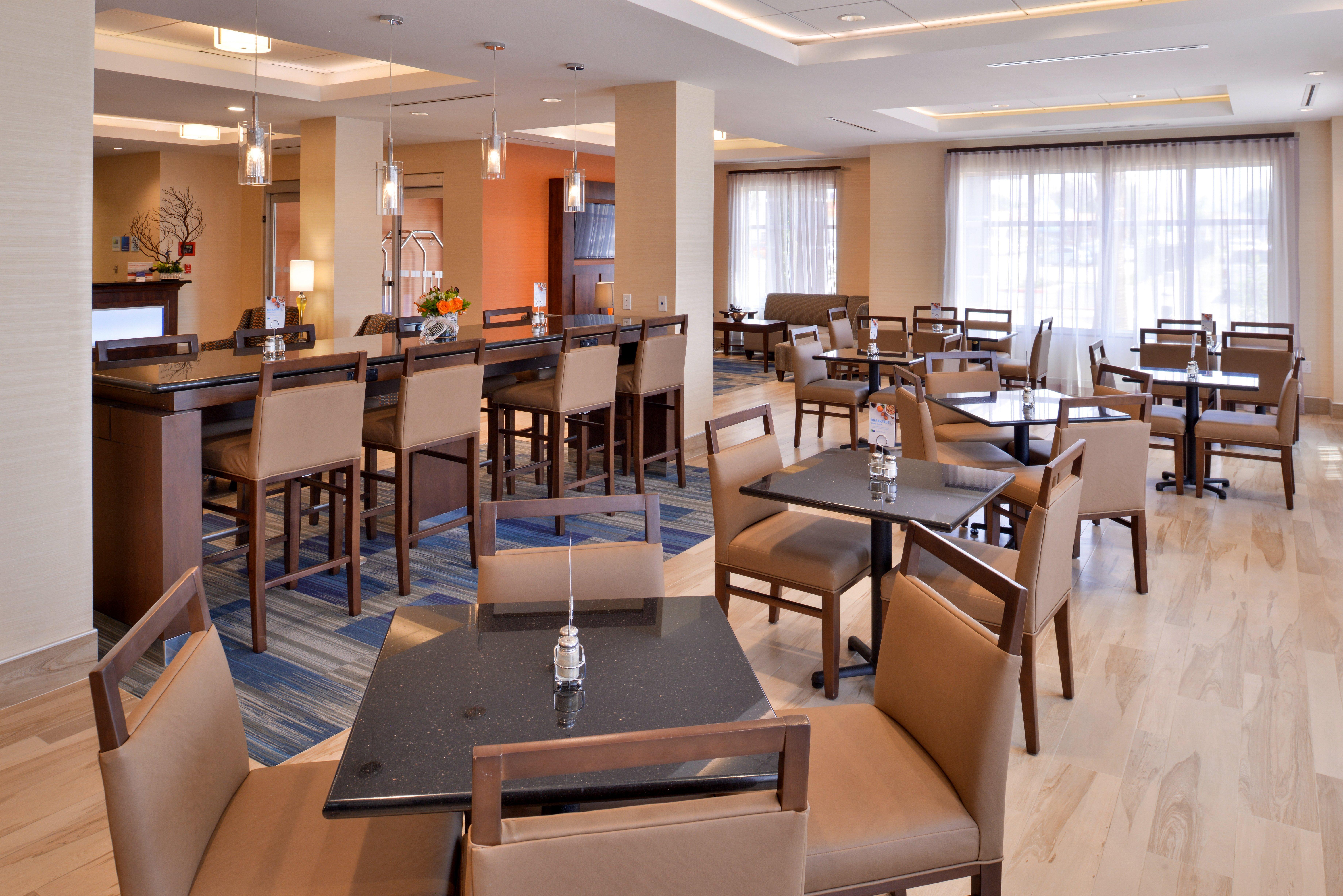 Holiday Inn Express Hotels & Suites Loma Linda By Ihg Esterno foto